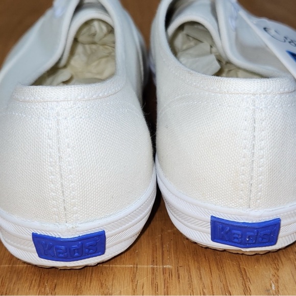 🤍 KEDS White Canvas Sneakers - Picture 3 of 4